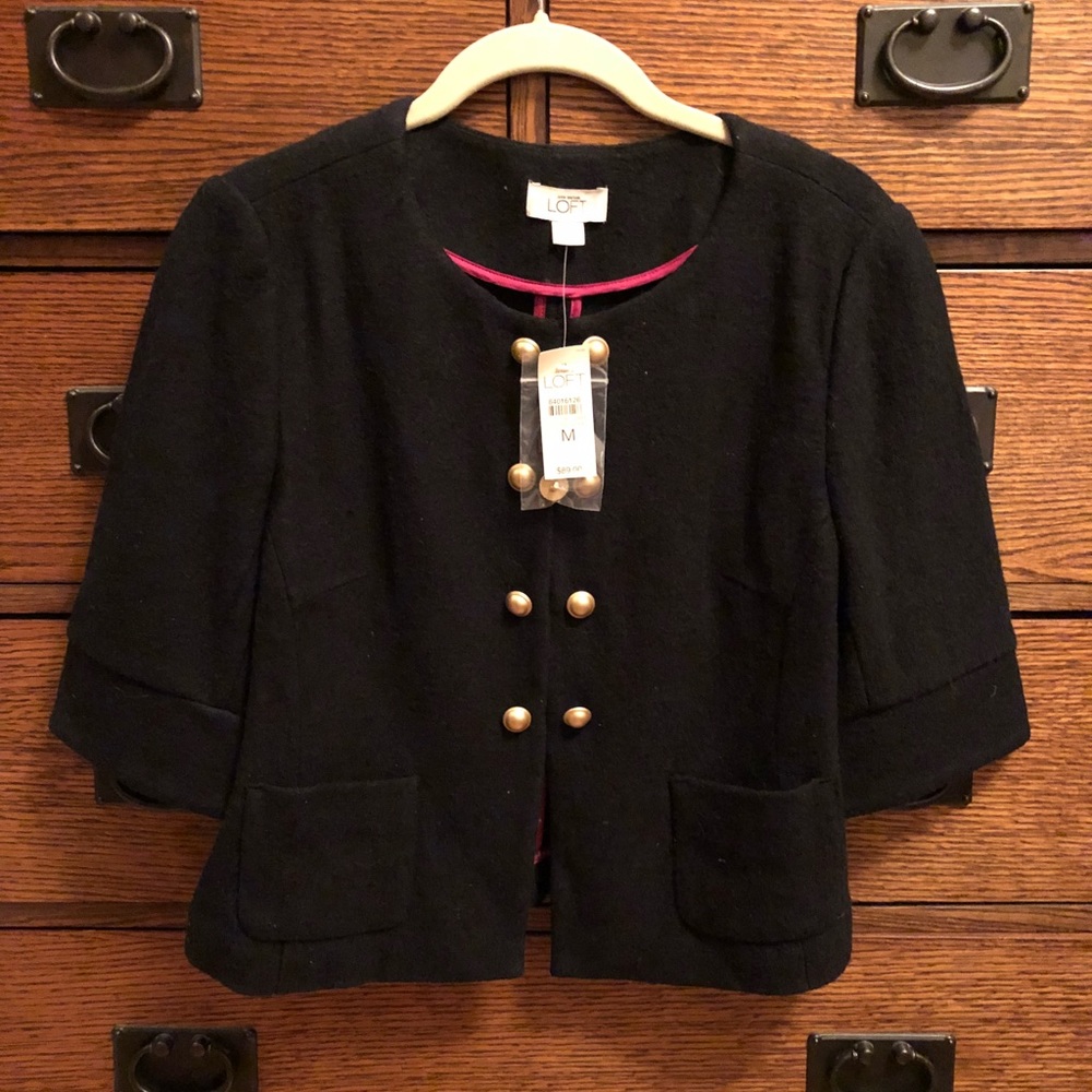 💋💄Chic black jacket w/ pink accents. So Mad Men